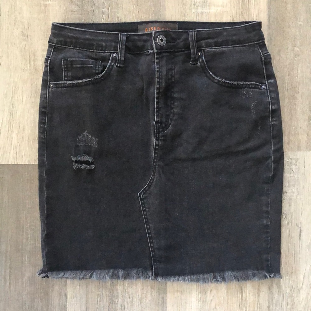 🖤 Risen Black Denim Skirt Sz M